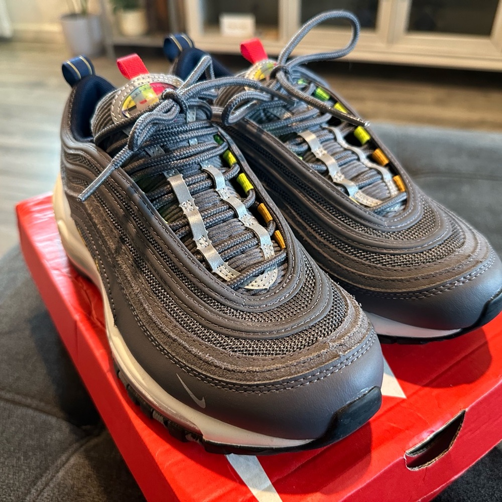 Nike Air Max 97 EOI (GS) – Youth 5.5Y / Women’s 7